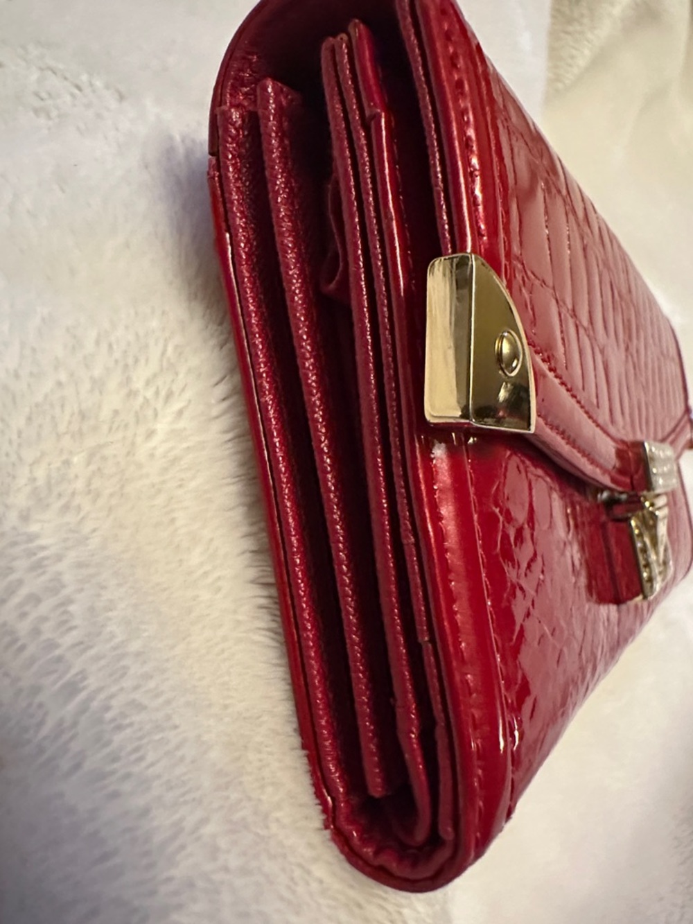Balenciaga Red Croc-Embossed Crystal-Embellished Clasp Bag - Picture 6 of 11